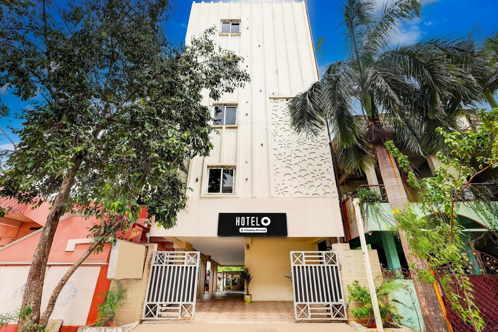 Super Hotel O Mahanadu Formerly Akshaya Bheemas Vijayawāda Екстериор снимка