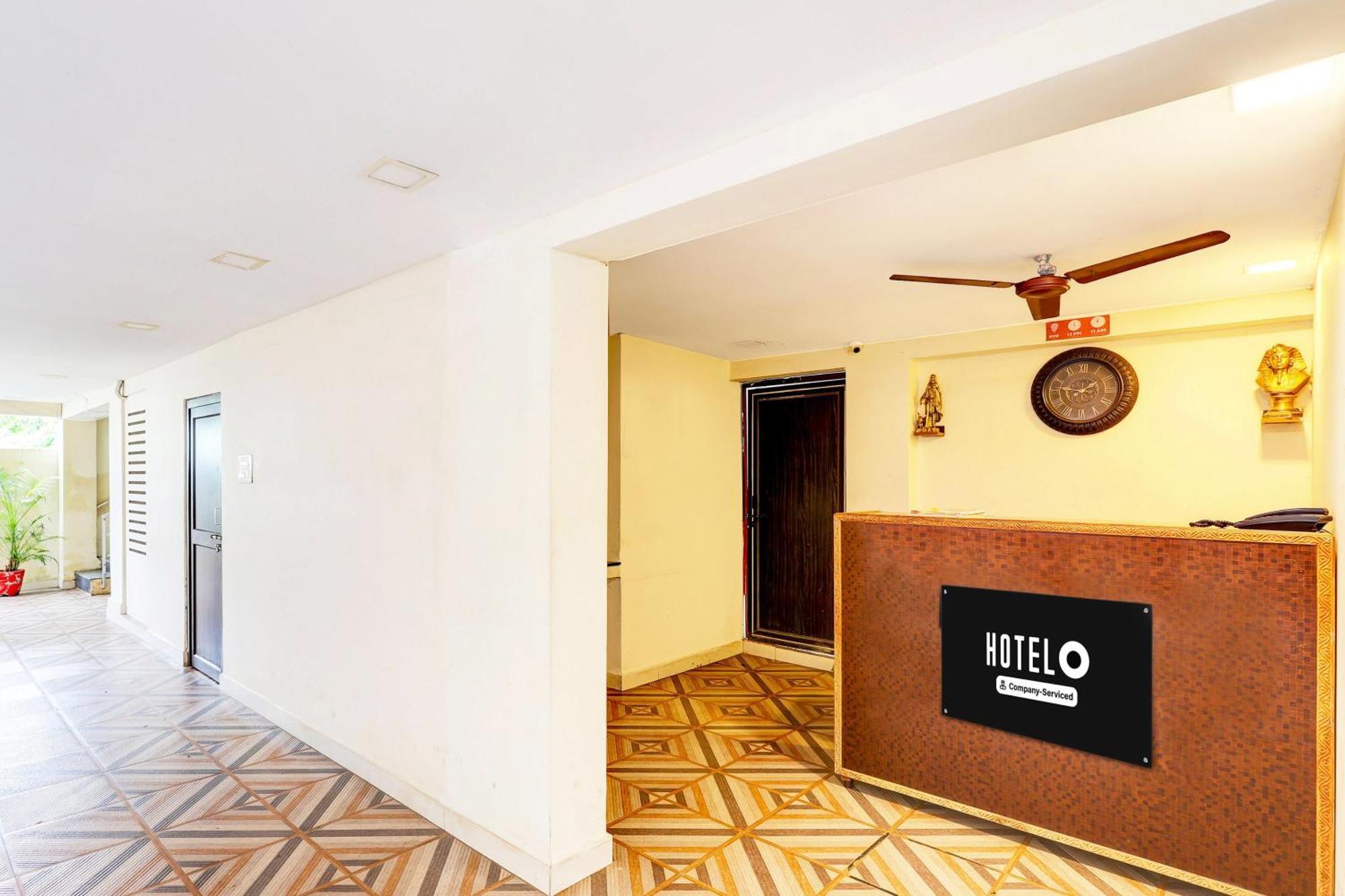 Super Hotel O Mahanadu Formerly Akshaya Bheemas Vijayawāda Екстериор снимка